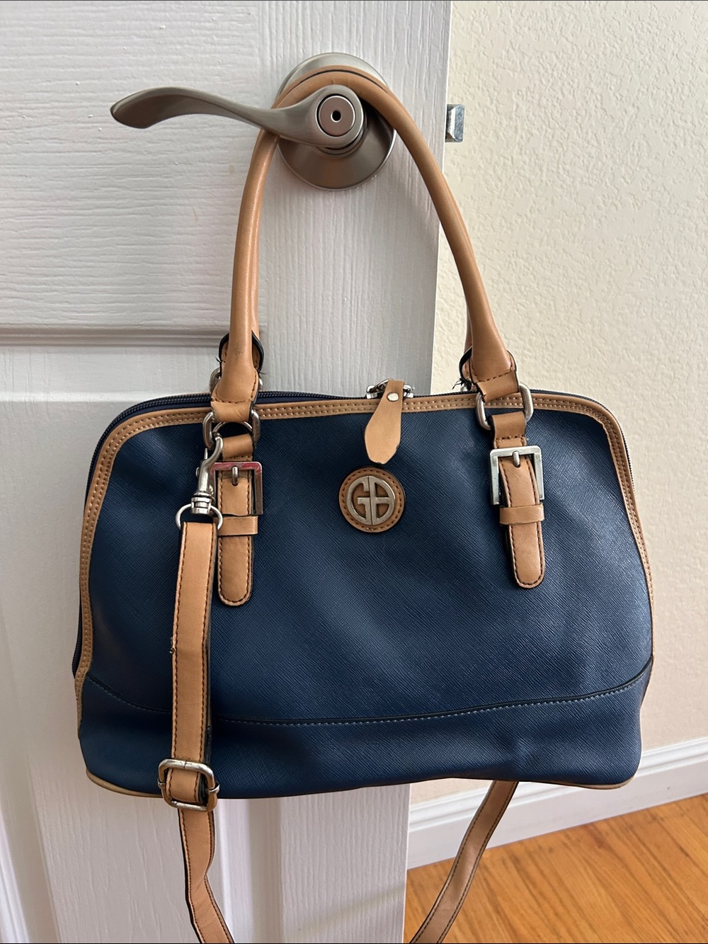 EUC - Giani Bernini Blue Leather Satchel with Tan Trim and Handles  👜